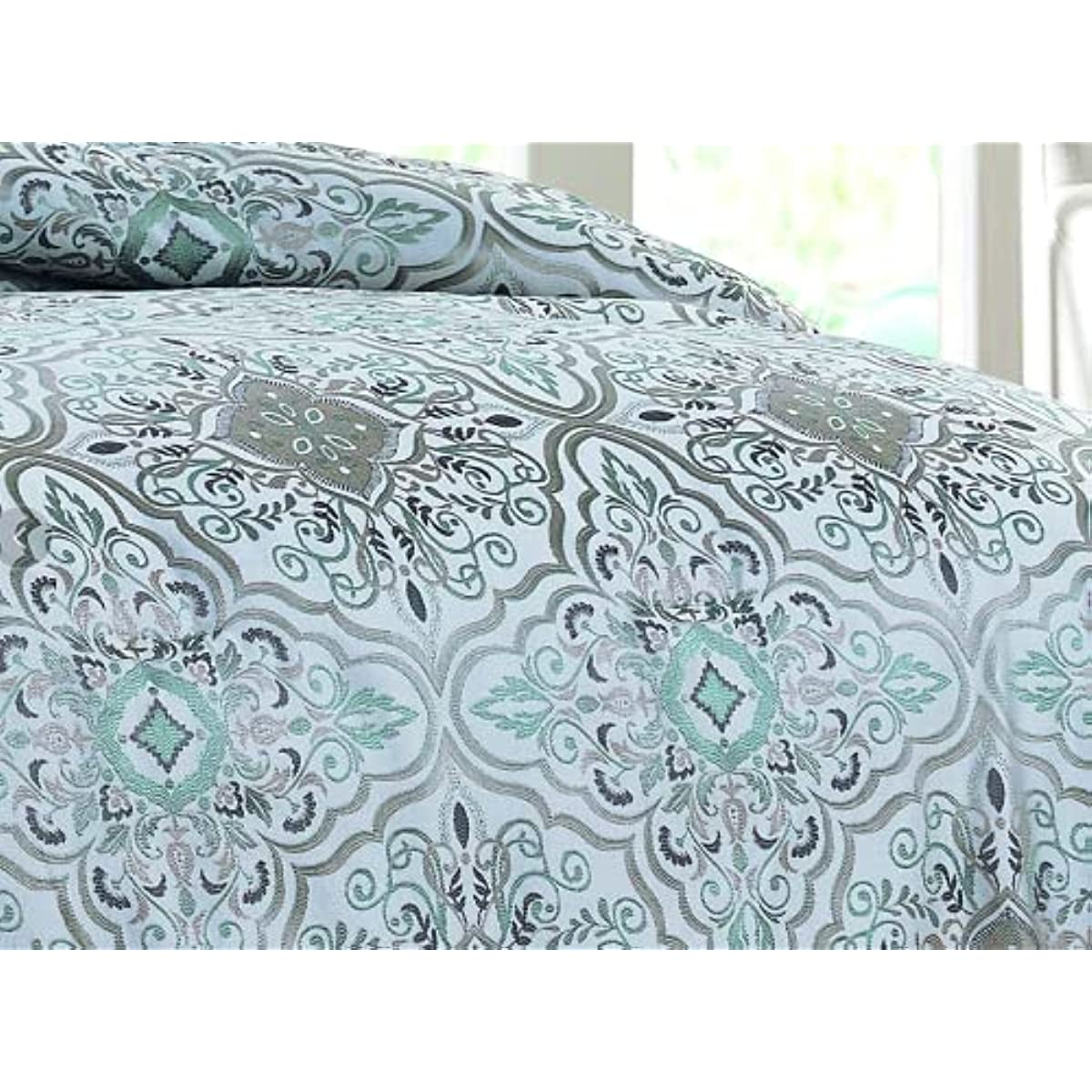 COMO DESIGN Comforter Set King 5 Pieces Mint Green Luxury Jacquard with Microfiber Pintuck with Embossing