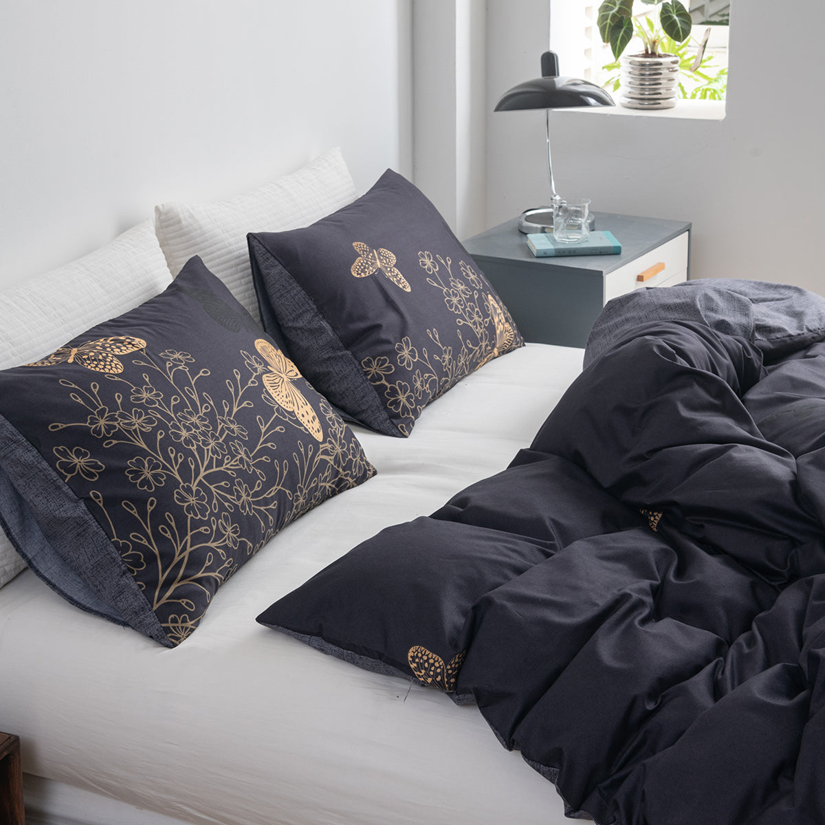 Microfiber printed golden flower duvet