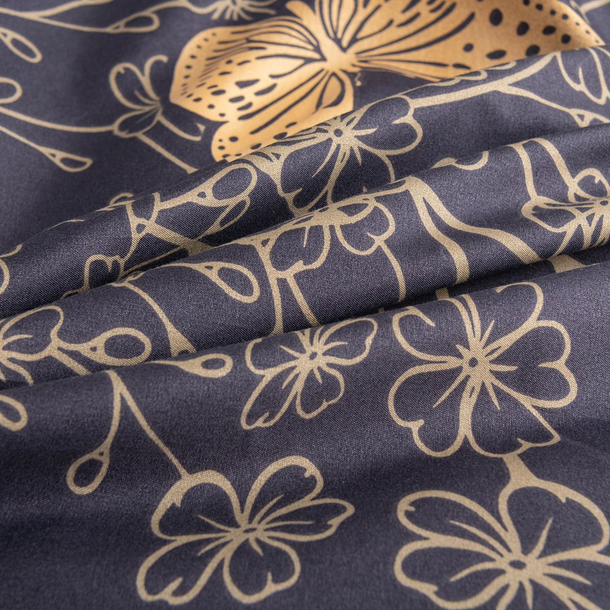 Microfiber printed golden flower duvet